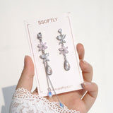 A Flower Letter Earrings [The Blooming]