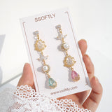 The Epilogue Of Spring Earrings [Flower Shower] m