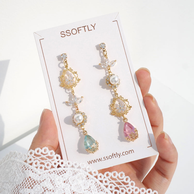 The Epilogue Of Spring Earrings [Flower Shower]
