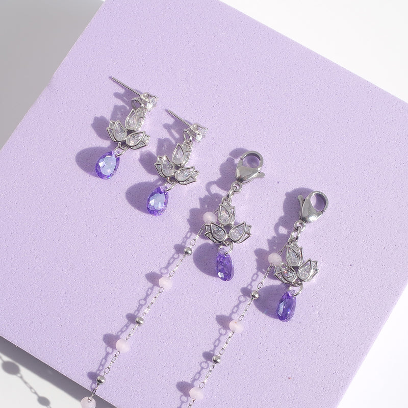 The Queen's Tulip Earrings