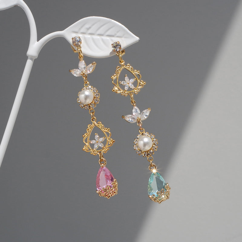 The Epilogue Of Spring Earrings [Flower Shower]