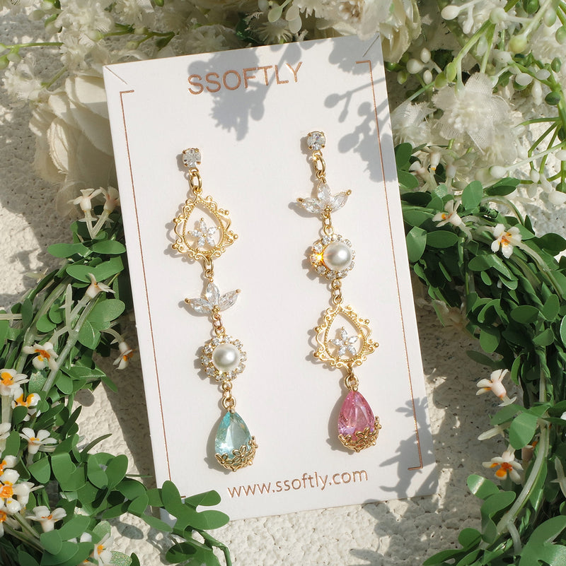 The Epilogue Of Spring Earrings [Flower Shower]